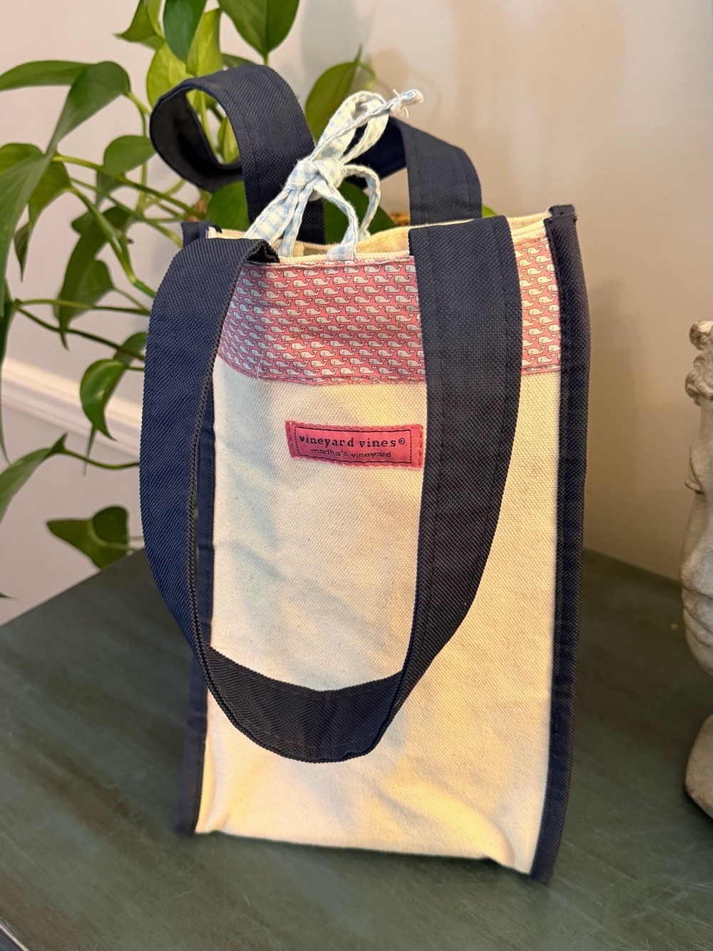 Vineyard Vines canvas Wine tote bag. Gift bag and wine caddie.